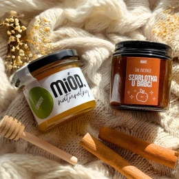 Mały zestaw z miodem i świecą